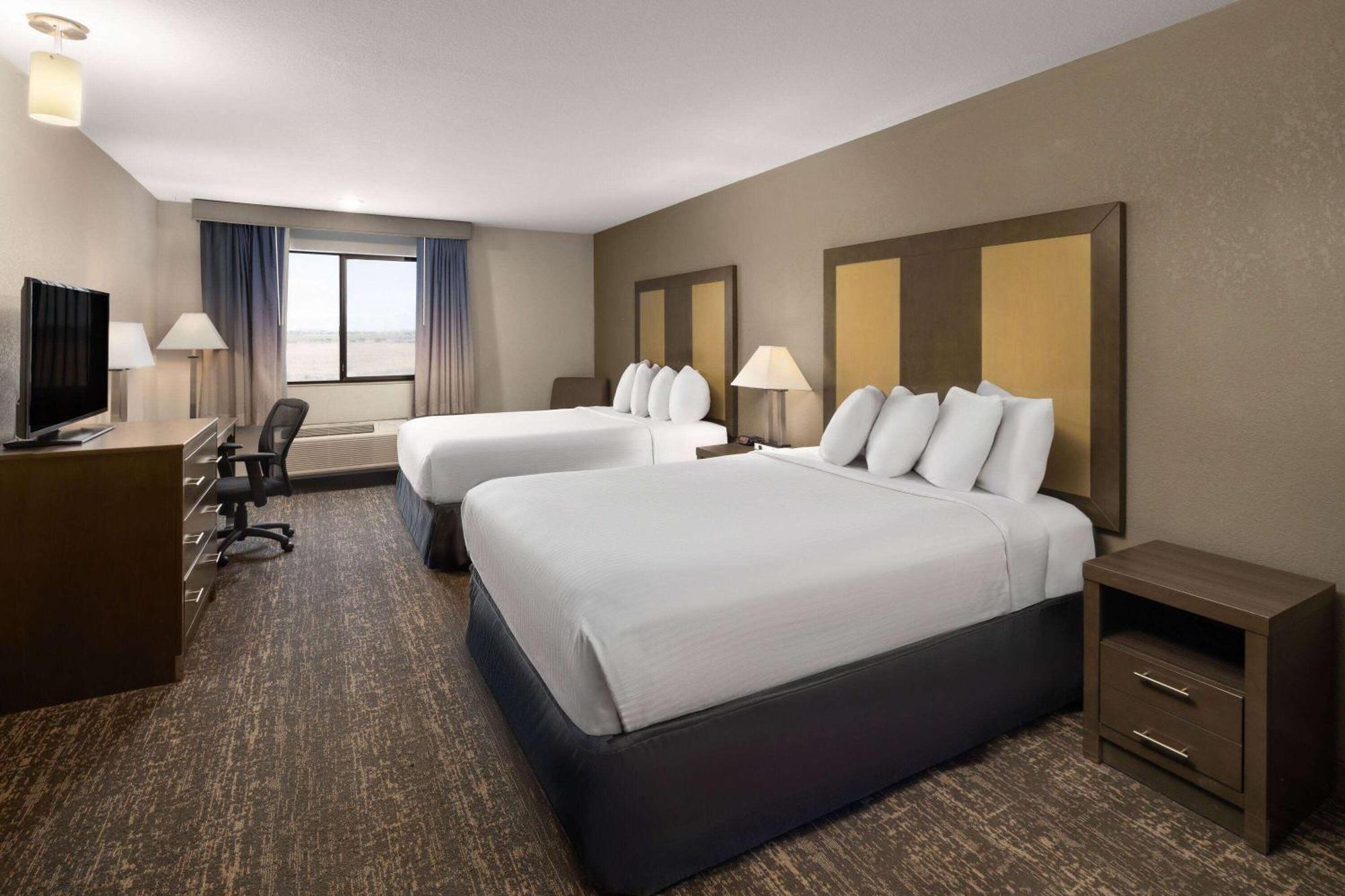 Baymont By Wyndham Moses Lake Exterior foto